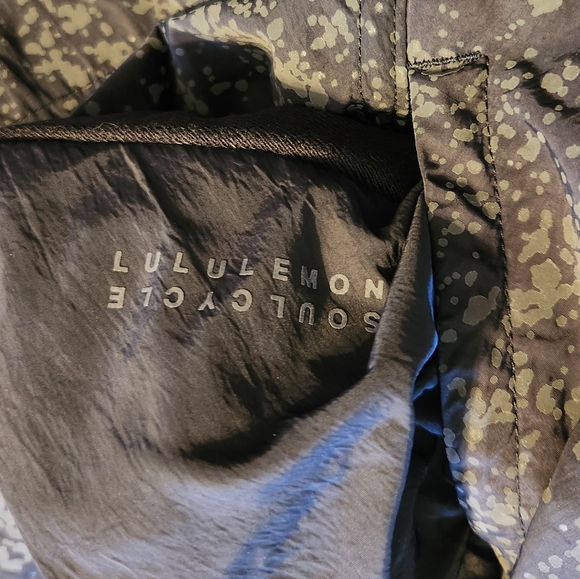 Lululemon Ride And Reflect Soulcycle Jacket. Size XS/S. Great Condition. - Picture 4 of 7